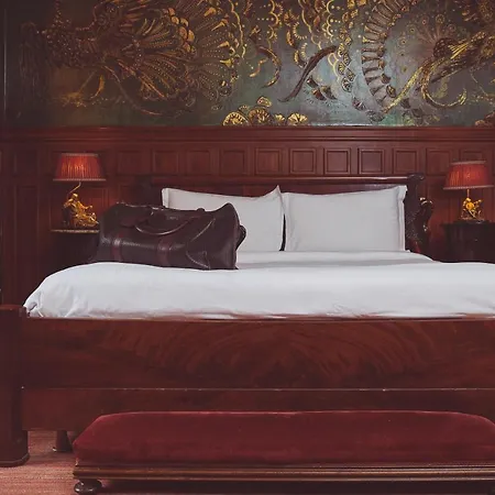 Szálloda L'hotel 5*
