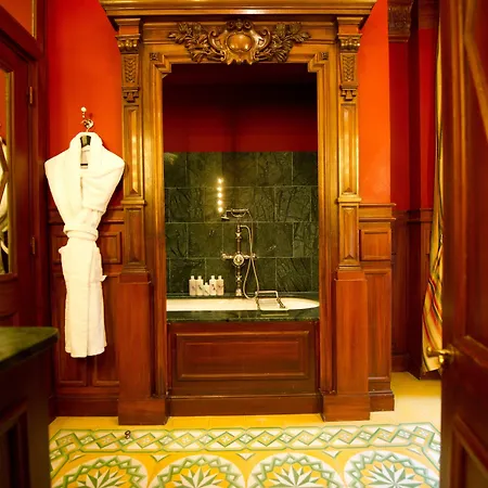 Szálloda L'hotel Párizs