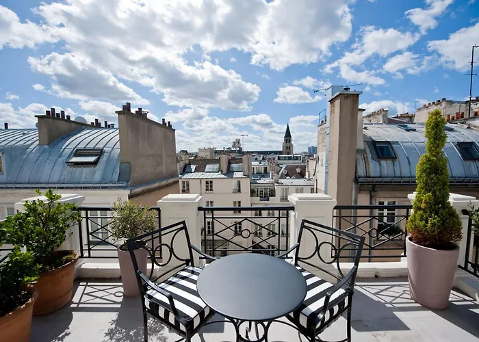 L'hotel Hotel 5*