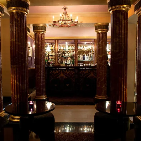 מלון L'hotel 5*