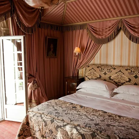 L'hotel 5* פריז