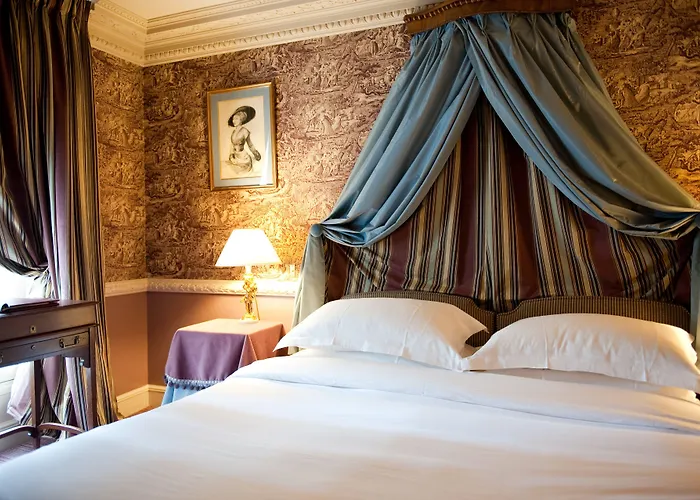 L'hotel Hotel Paryż