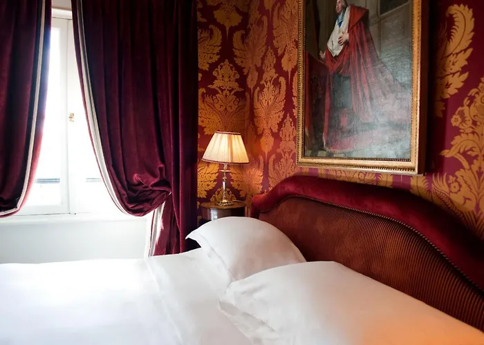 L'hotel Hotel Paryż