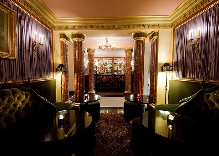 L'hotel Hotel Paryż