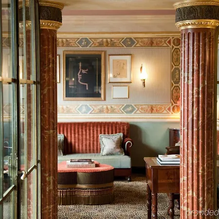 L'hôtel 5*