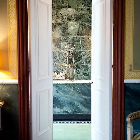 Hotel L'hôtel Paris