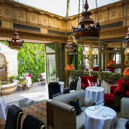 L'hôtel 5*